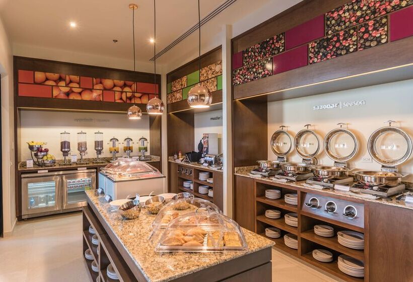 فندق Hampton Inn & Suites By Hilton Salamanca Bajio