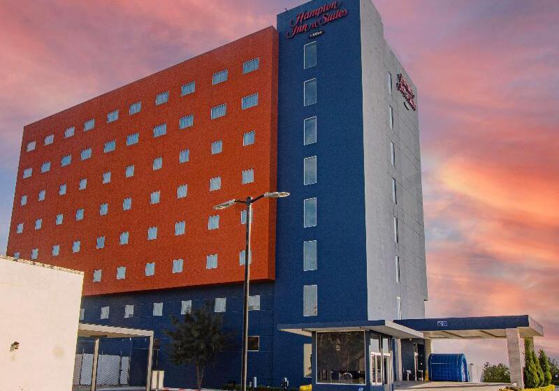 فندق Hampton Inn & Suites By Hilton Salamanca Bajio
