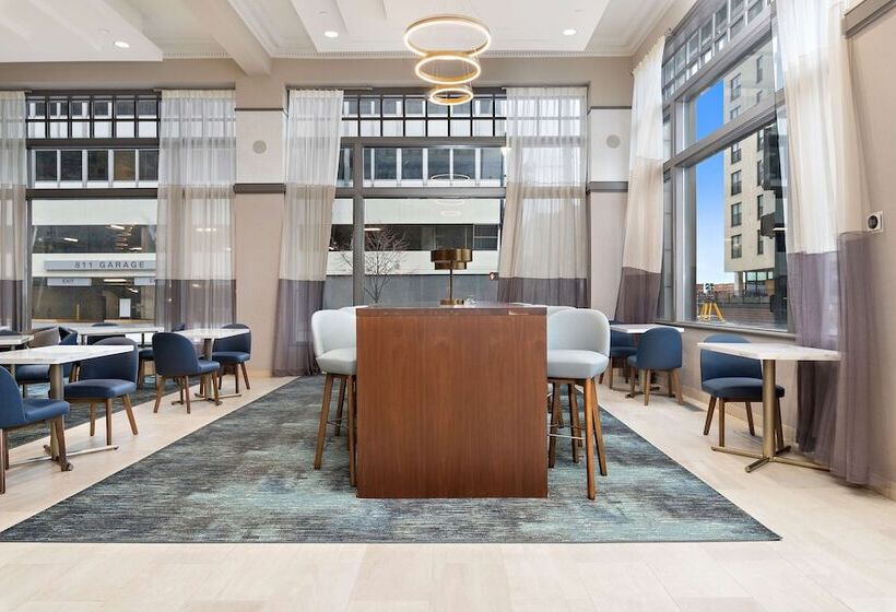 فندق Hampton Inn Kansas City/downtown Financial District