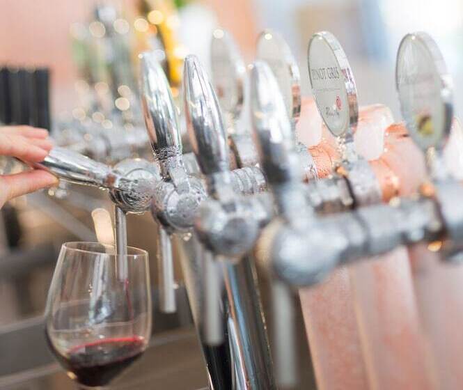 Heart Hotel And Gallery Whitsundays