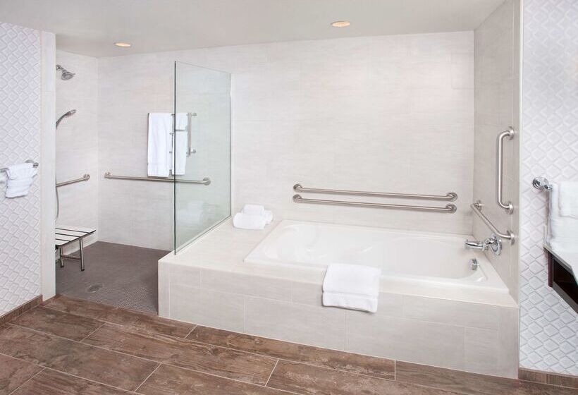 هتل Hilton Garden Inn Burbank Los Angeles