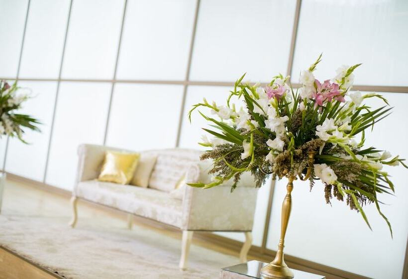 هتل Holiday Inn Algiers   Cheraga Tower By Ihg