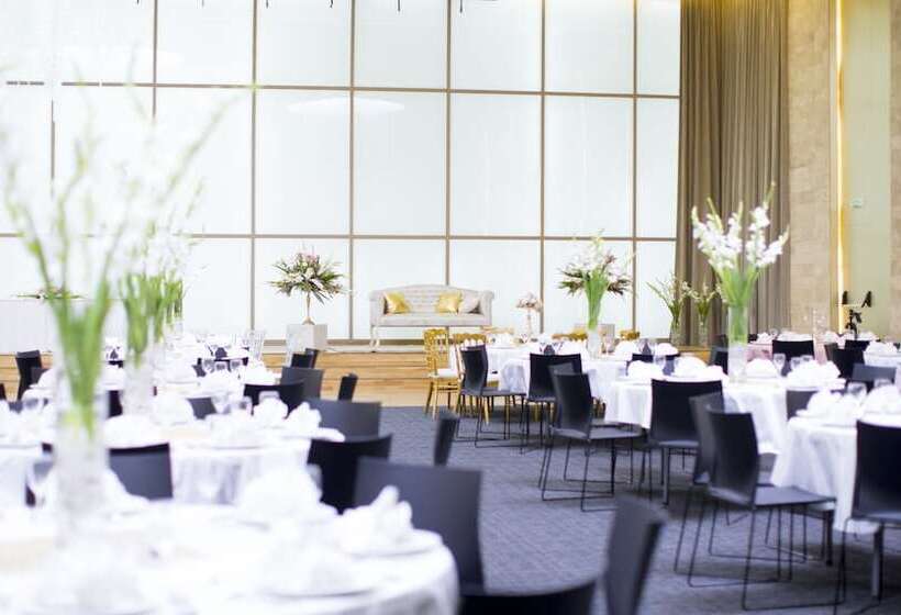 هتل Holiday Inn Algiers   Cheraga Tower By Ihg