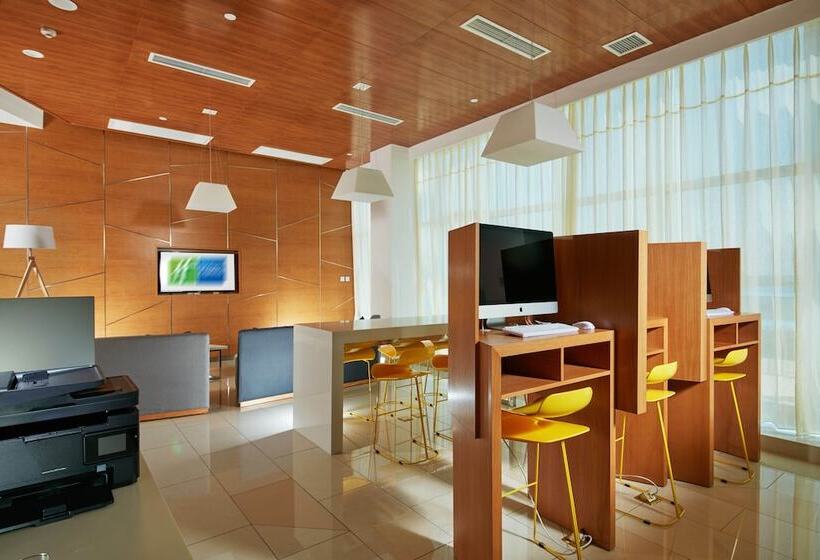 Отель Holiday Inn Express Handan East By Ihg