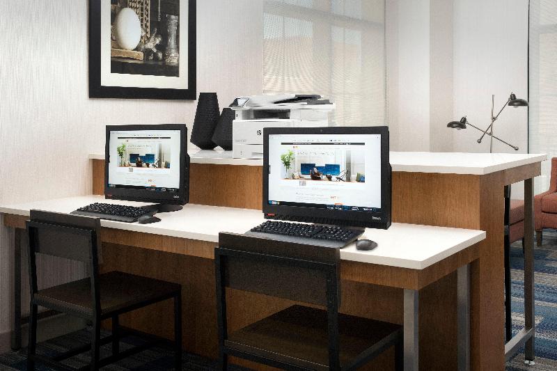 فندق Holiday Inn Express Pensacola Downtown, An Ihg