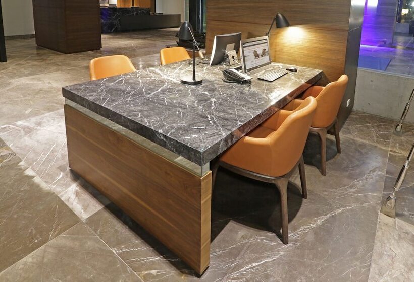 호텔 Holiday Inn Express & Suites Monterrey Valle, An Ihg