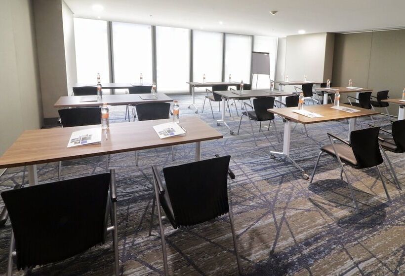 호텔 Holiday Inn Express & Suites Monterrey Valle, An Ihg