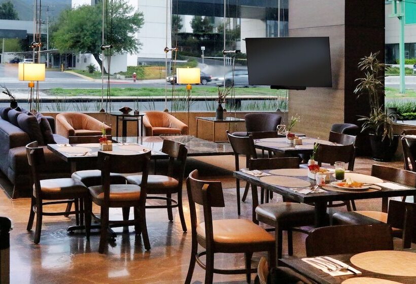 호텔 Holiday Inn Express & Suites Monterrey Valle, An Ihg