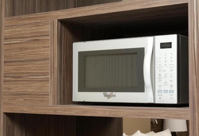 호텔 Holiday Inn Express & Suites Monterrey Valle, An Ihg