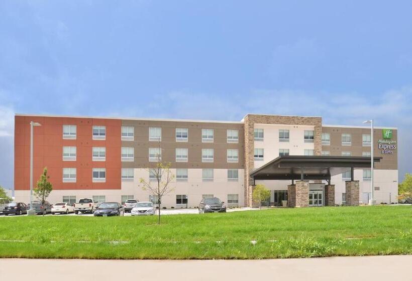 فندق Holiday Inn Express & Suites Omaha Airport, An Ihg