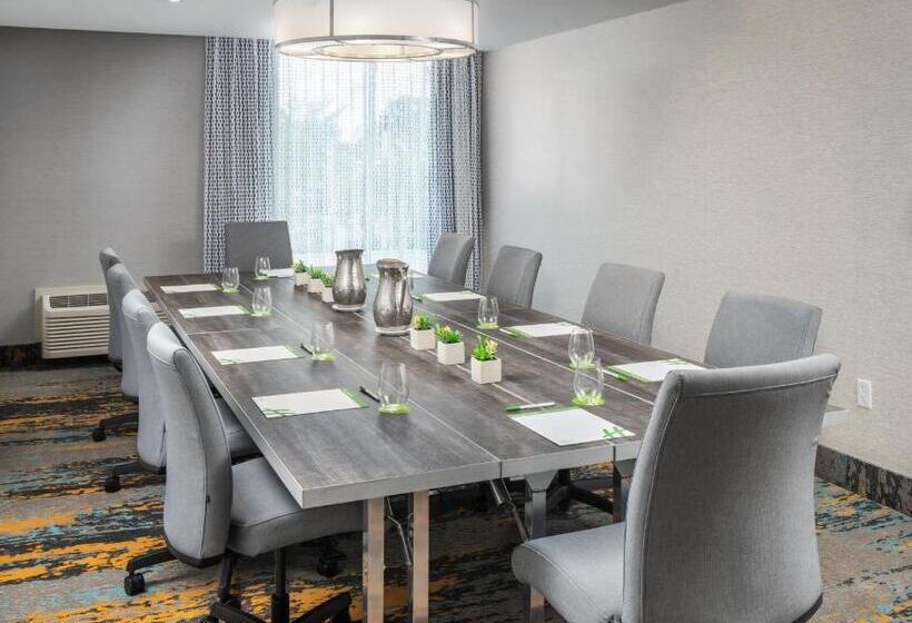 فندق Doubletree By Hilton Miami North I 95