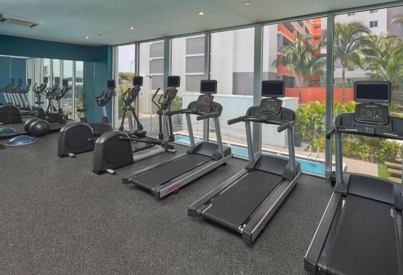 فندق Doubletree By Hilton Miami North I 95