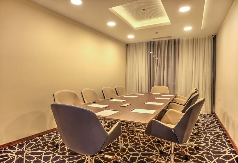 호텔 Holiday Inn Plovdiv, An Ihg