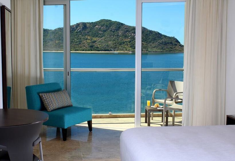 ホテル Holiday Inn Resort Mazatlan By Ihg