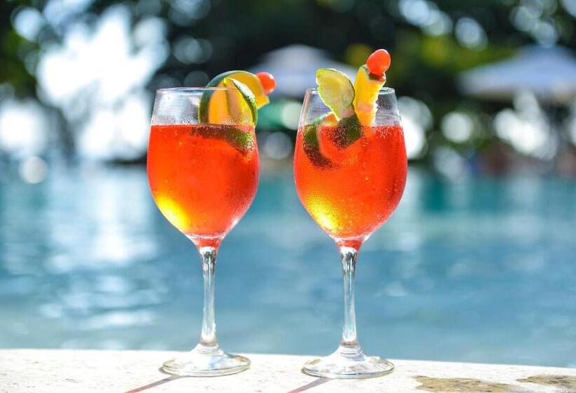 Iara Beach Hotel Boutique