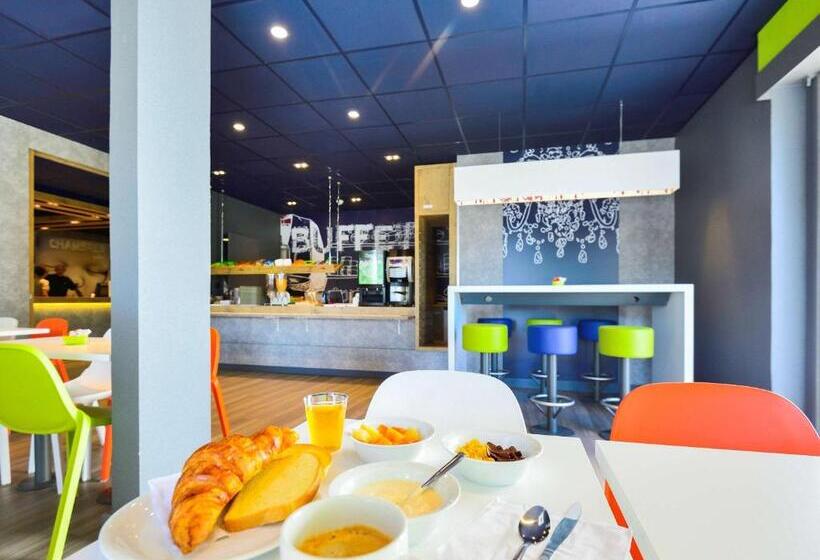 בית מלון כפרי Ibis Budget Pau Lescar