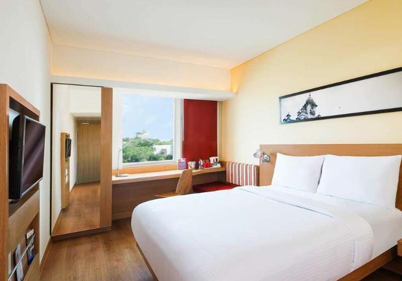 בית מלון כפרי Ibis Hyderabad Hitech City