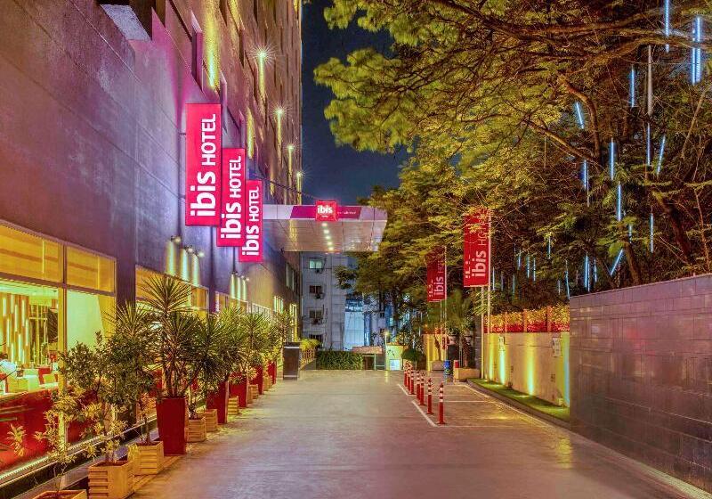 בית מלון כפרי Ibis Hyderabad Hitech City