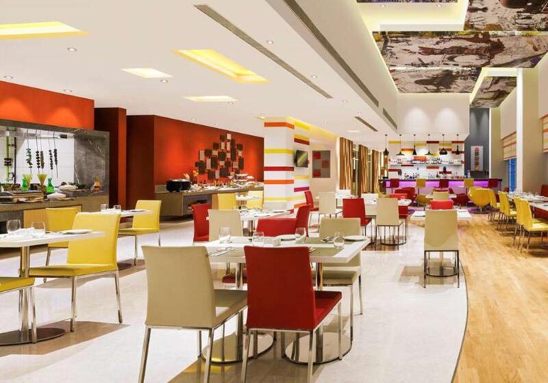 בית מלון כפרי Ibis Hyderabad Hitech City