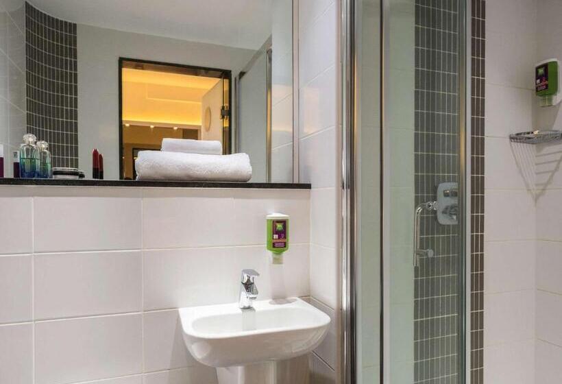 ホテル Ibis Styles Nairobi Westlands