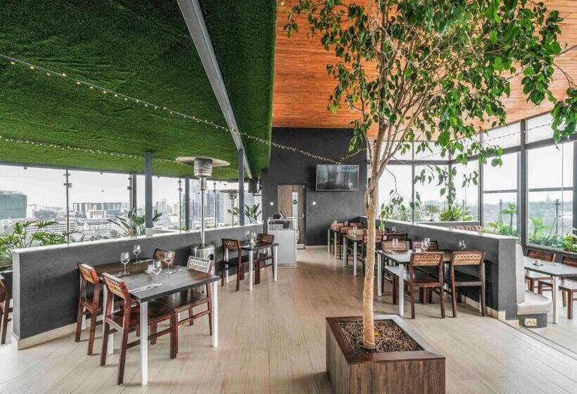 ホテル Ibis Styles Nairobi Westlands