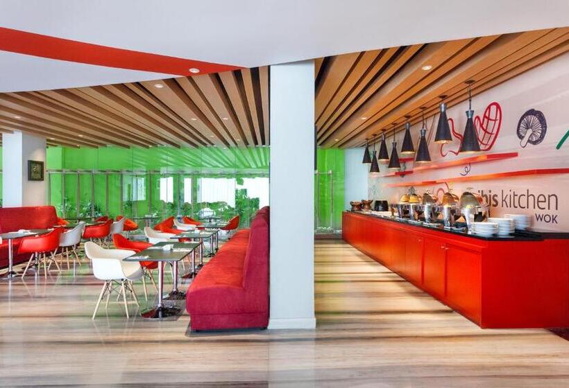 בית מלון כפרי Ibis Yogyakarta Adi Sucipto