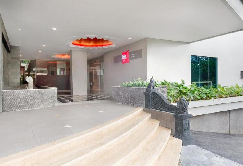בית מלון כפרי Ibis Yogyakarta Adi Sucipto