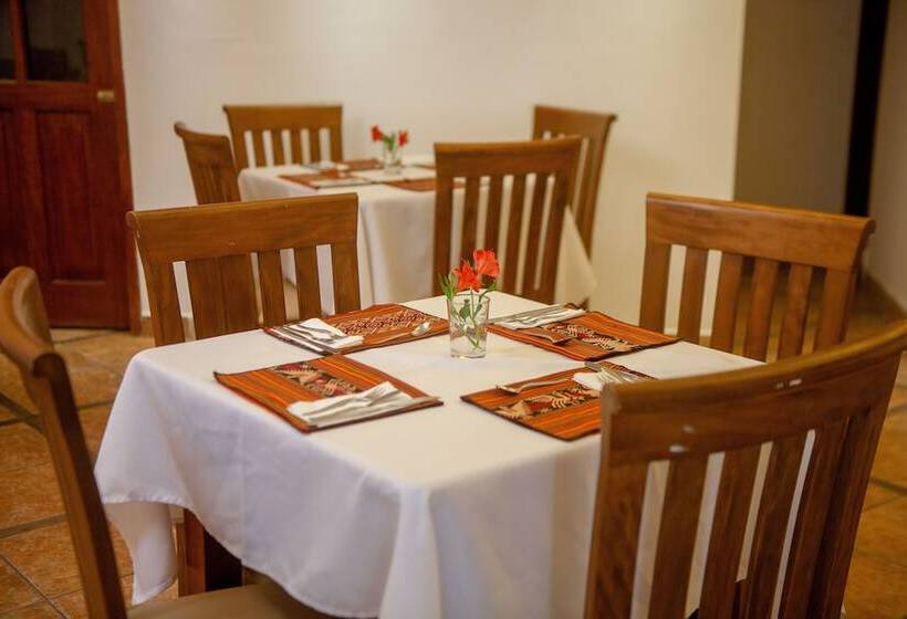 فندق Intiwatana El Tambo