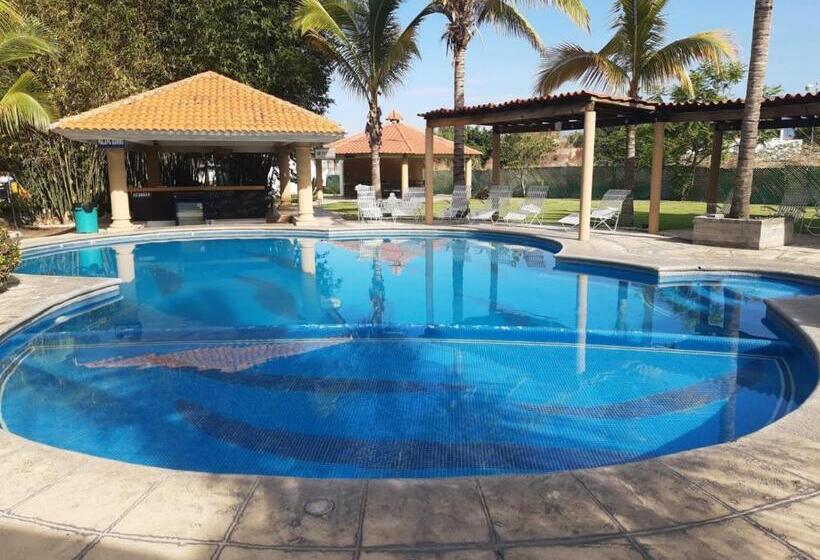 בית מלון כפרי Js