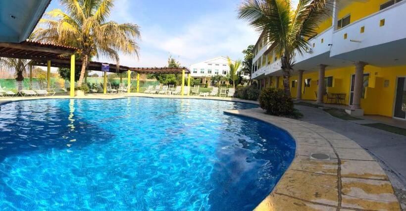 בית מלון כפרי Js