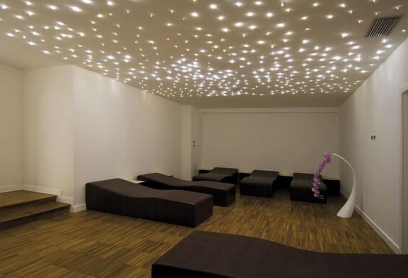 Отель La Fonte dell'Astore