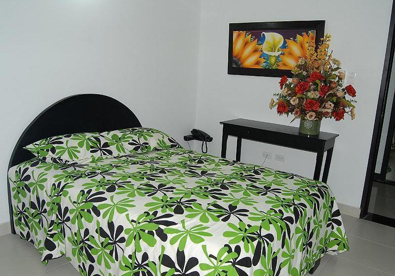 Отель La Media Naranja