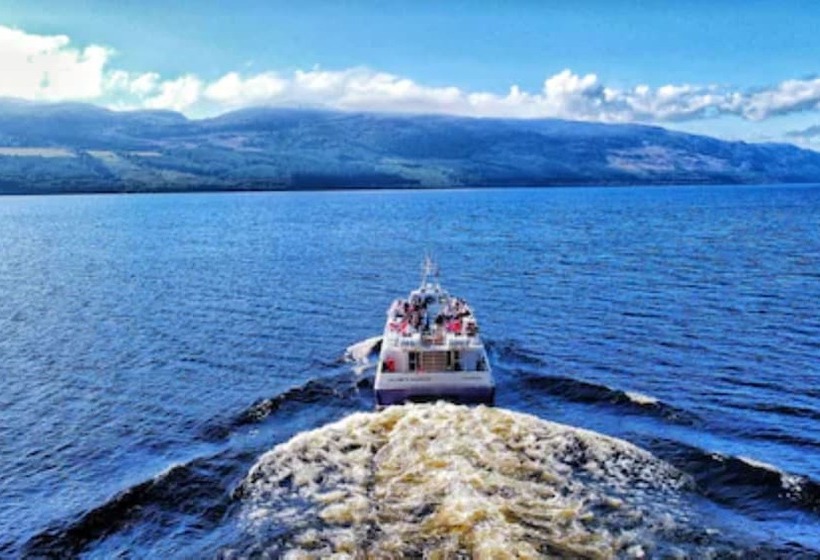Отель Loch Ness Lodge
