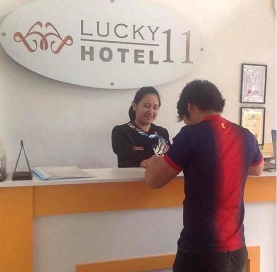 هتل Lucky 11
