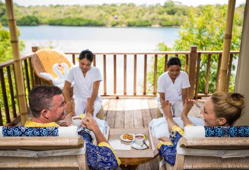 בית מלון כפרי Menjangan Dynasty Resort