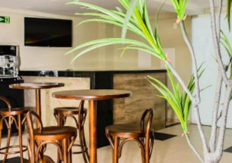 ホテル Mont Blanc Suites Duque De Caxias