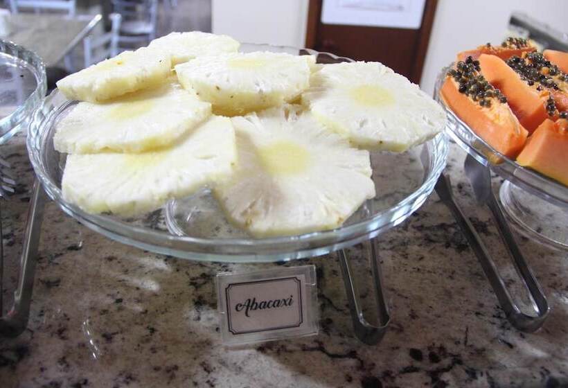 호텔 Oasis Chartouni