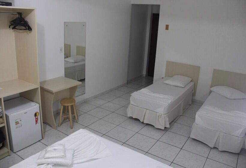 호텔 Oasis Chartouni