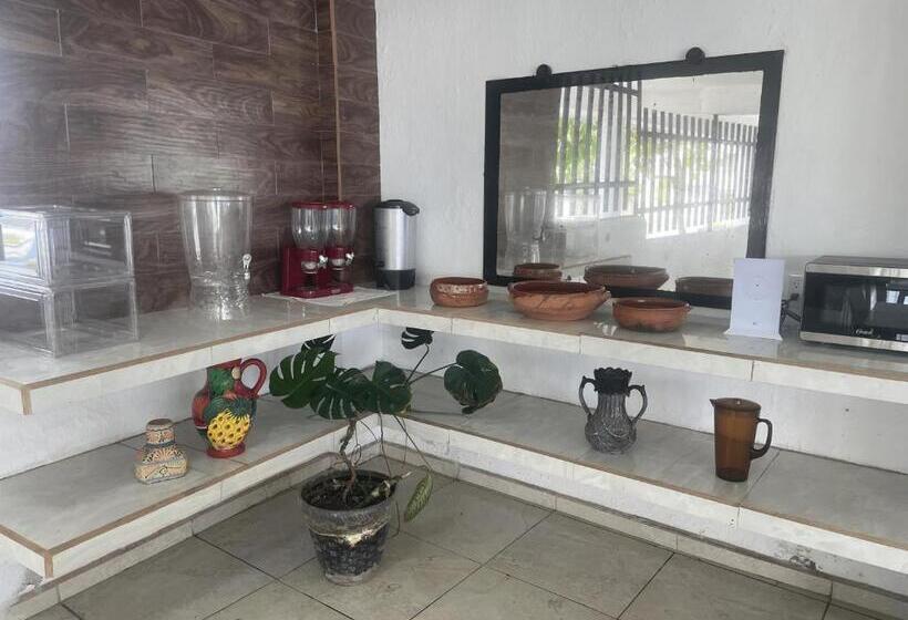 فندق Oasis Cuyutlan