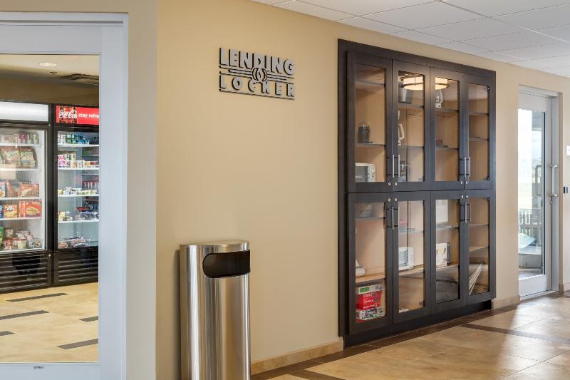 בית מלון כפרי Park Inn By Radisson, Calgary Airport North, Ab