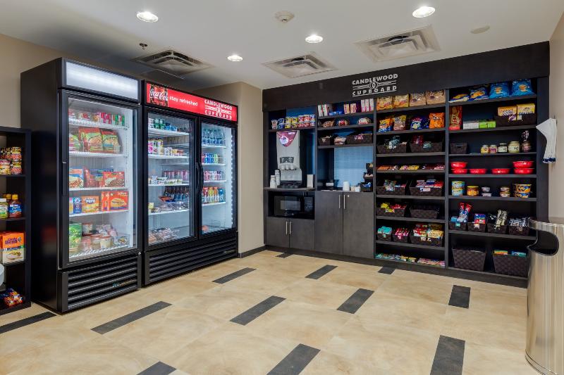 בית מלון כפרי Park Inn By Radisson, Calgary Airport North, Ab