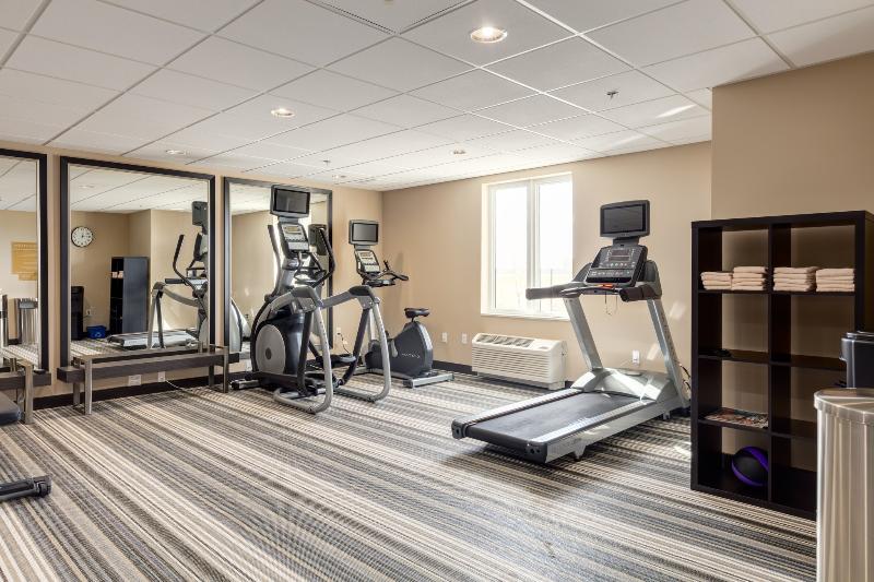 בית מלון כפרי Park Inn By Radisson, Calgary Airport North, Ab