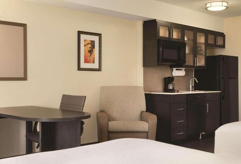 בית מלון כפרי Park Inn By Radisson, Calgary Airport North, Ab