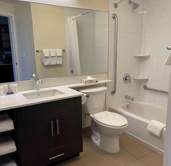 בית מלון כפרי Park Inn By Radisson, Calgary Airport North, Ab