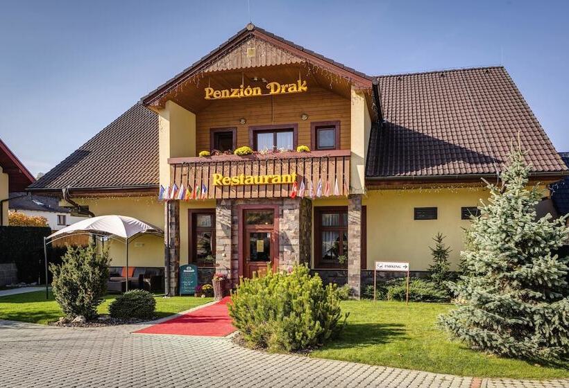 호텔 Penzion Drak