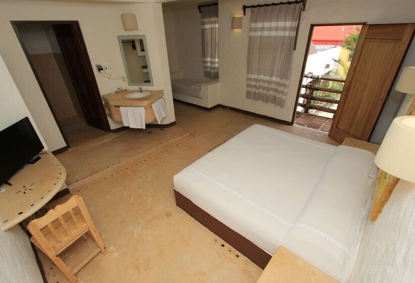 فندق Plaza Tangolunda