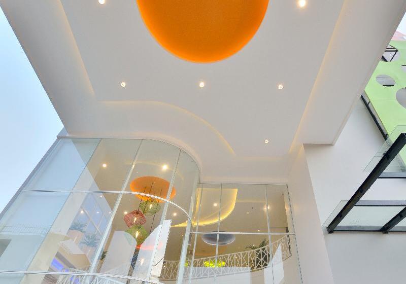 Отель Lamora Kota Lama Surabaya