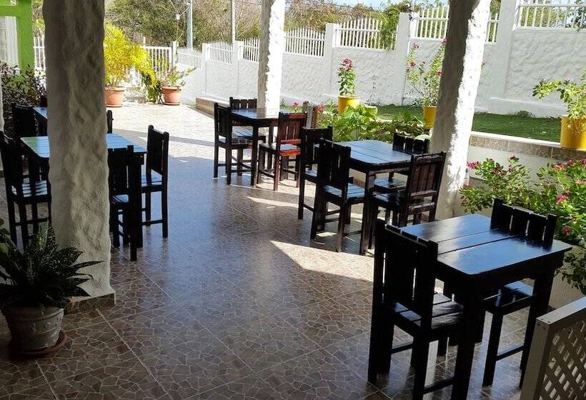 ホテル Posada Enilda