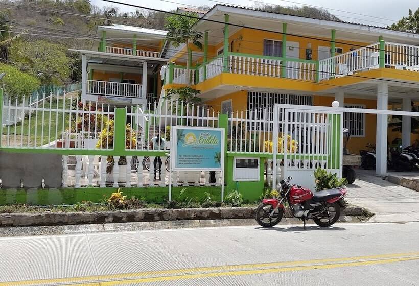 ホテル Posada Enilda