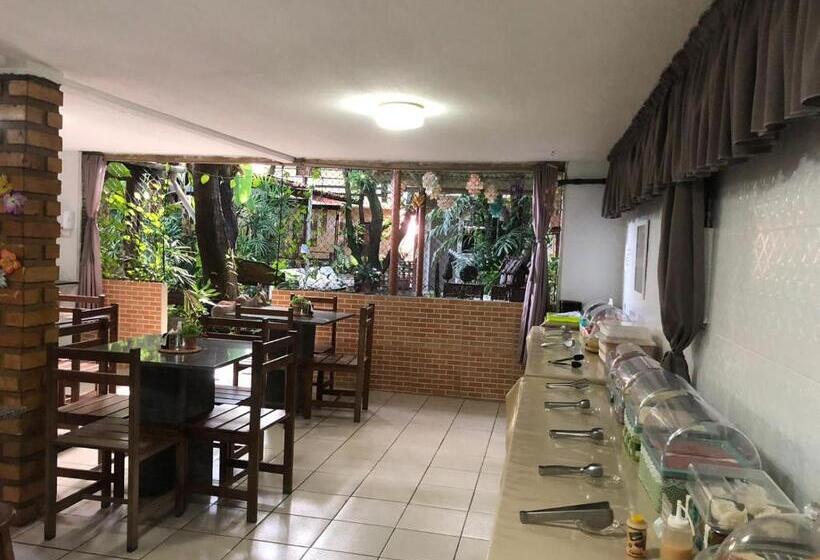 Отель Pousada Casuarinas